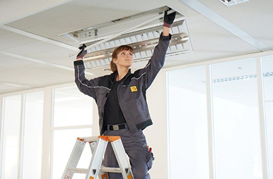 Lightcycle-Themenwochen für den E-Profi bei Voltimum